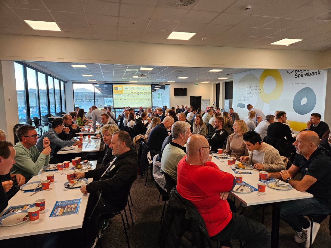 Våre nettverksfrokoster samler i snitt godt over 100 deltakere hver gang.