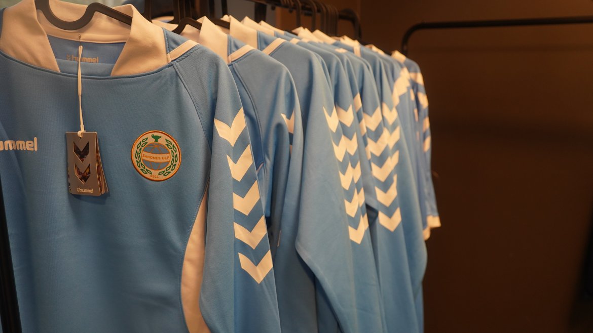 Hummel genser kr 199