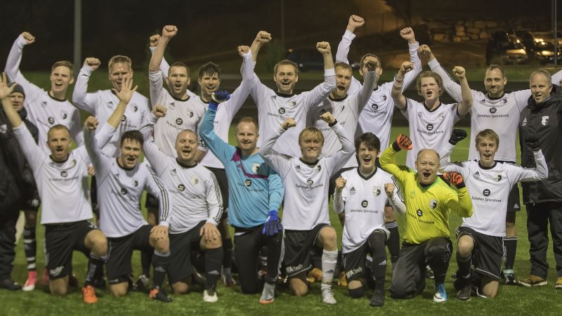 Bogafjell jublet for opprykk tirsdag denne uken. Foto: Rune Eikeland, RM Foto.