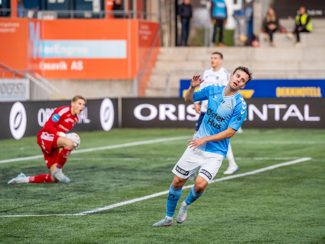 Adrian Berntsen kunne kort tid etter dette sette 4-1 i mål og fullføre masterplanen. (Foto: Nanco Hoogstad)