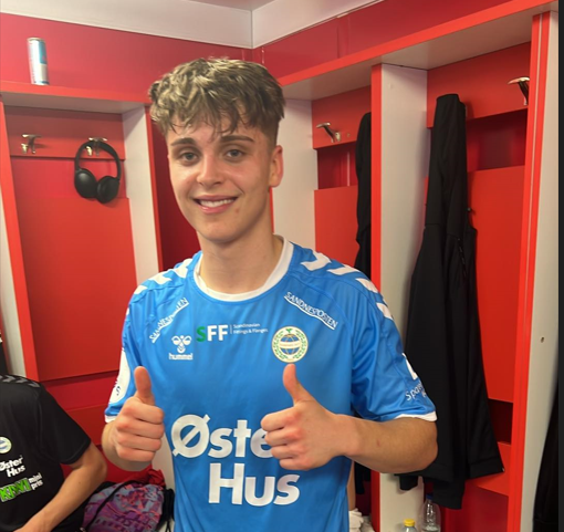 Daniel Arifagic bygger fysikk både i garderoben og i klasseromet.&nbsp;