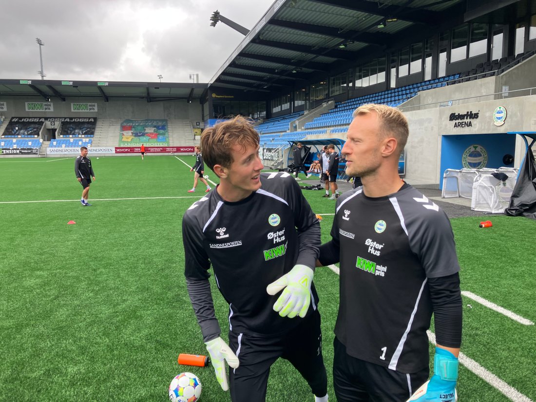 Tord Flolid og Aslak Falch bakker hverandre alltid opp - uansett hvem som spiller. (Foto: Svein Westlye)