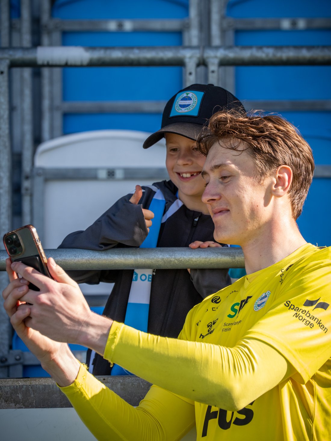 Tord Flolid, en annen egenutviklet spiller som alltid har tid til å ta en selfie med fansen. (Foto: Nanco Hoogstad)